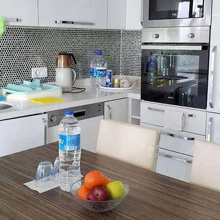 아파트 Kestel Moda Marine Homes *